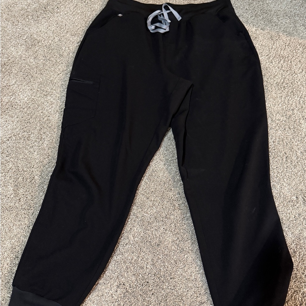 Figs Women’s Black Joggers with Gray Drawstring
